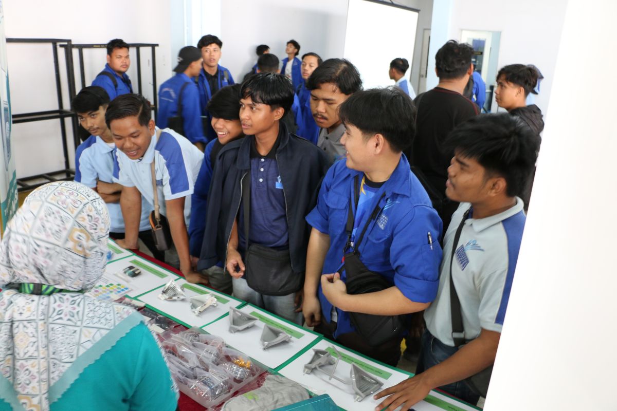 Ceramah Industri