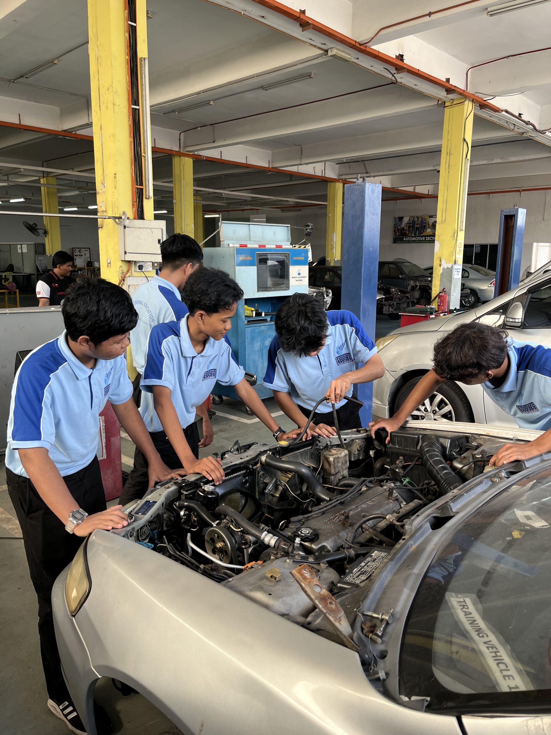 Automotive workshop hands-on